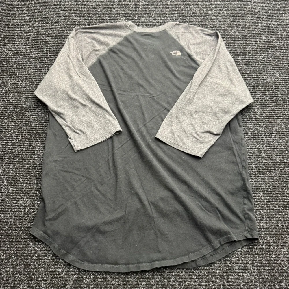 The North Face Mens XL Raglan Baseball Tee 3/4 Sleeve Grey Graphic T-Shirt